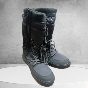 This is a Youth-01 Women Waterproof Warm Hiking Snow Rain Winter Mid Calf